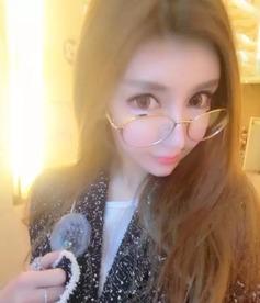 吃瓜网红的模特男友叫什么,揭秘他的神秘身份